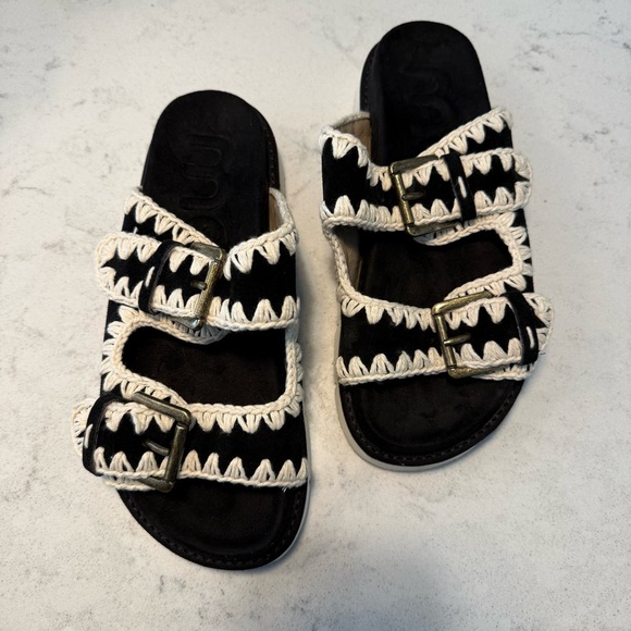 Like New-high end-MOU BIO Black and White Women's Sandals Two Buckles SZ 39 - Picture 2 of 14